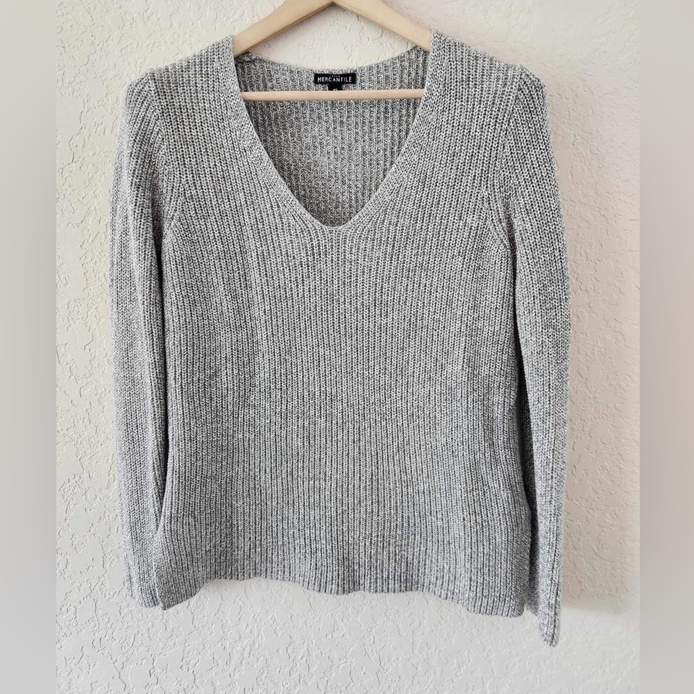 J. Crew women's V‎ Neck Knit Gray Sweater Size XS